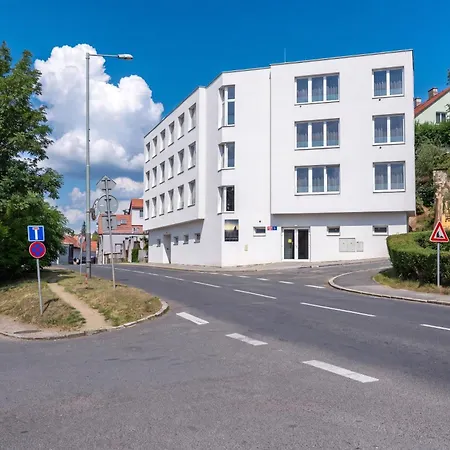 Apartamento Brand New #17 Near Center With Free Street Parking