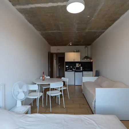 Brand New #17 Near Center With Free Street Parking